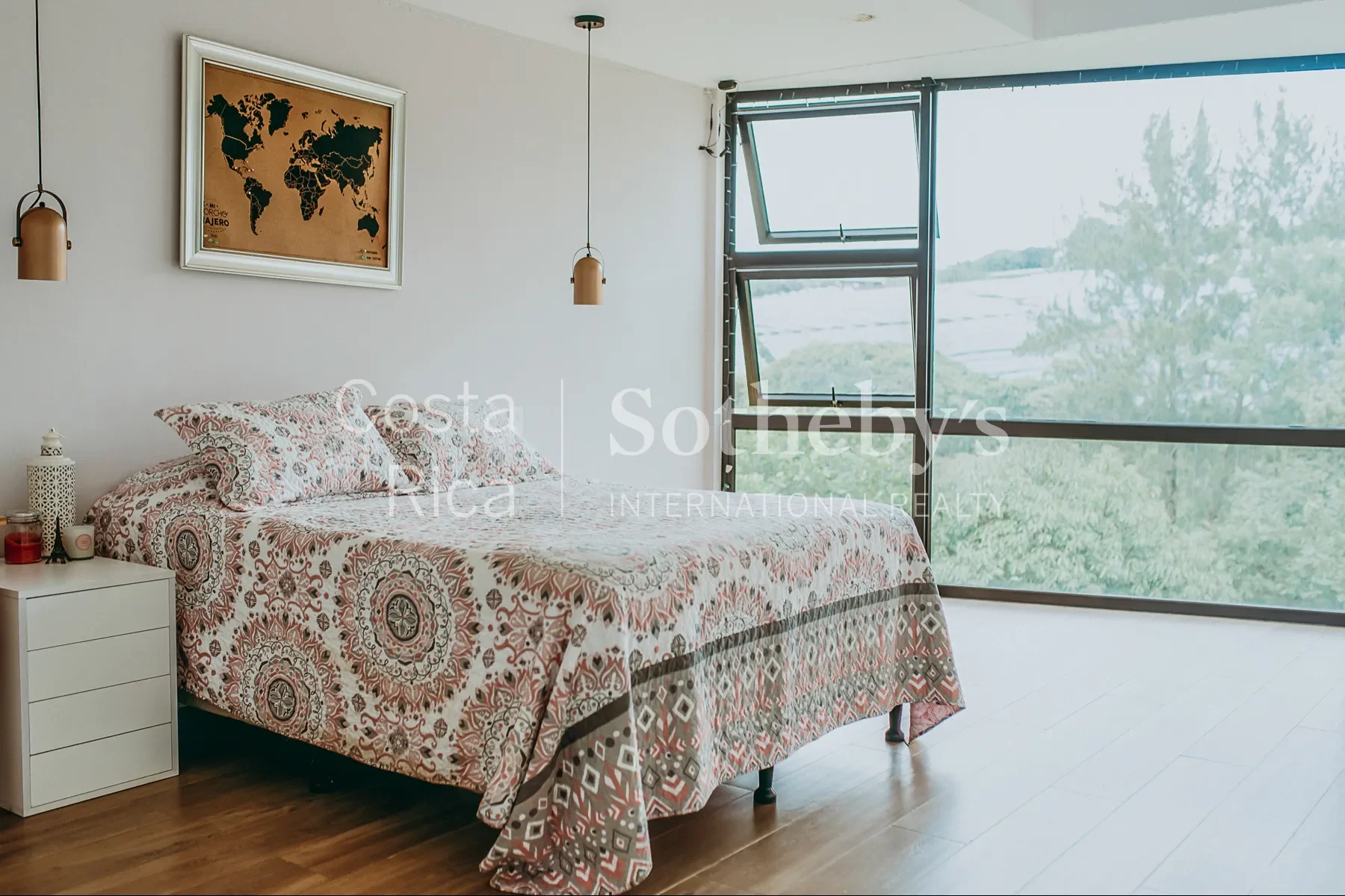 Gallery photo 8