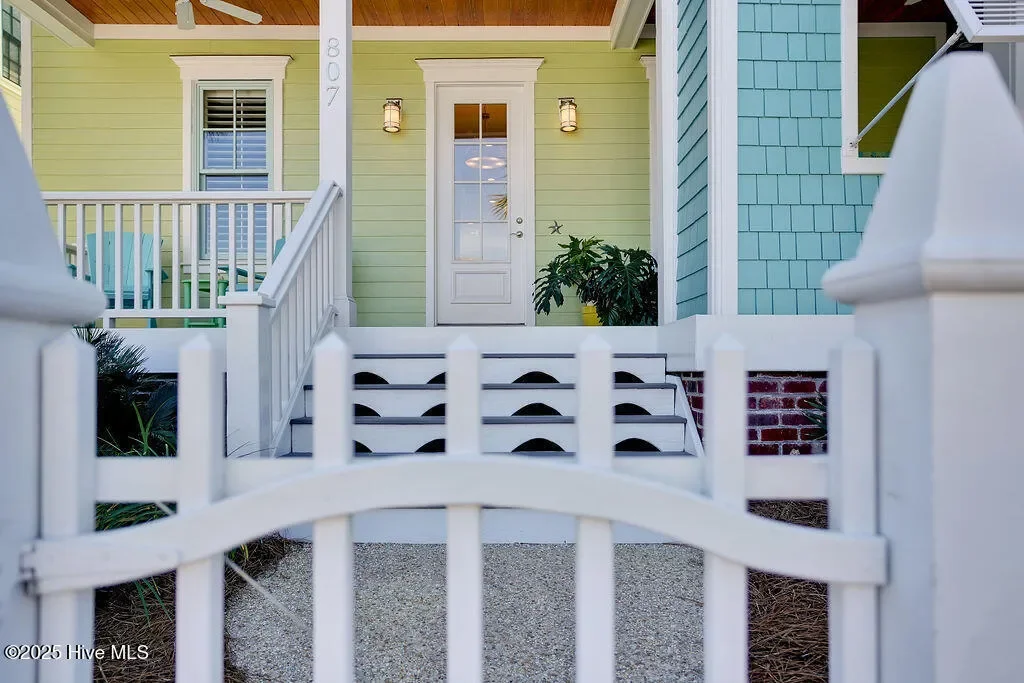 807 North Carolina Avenue, Carolina Beach, North Carolina, United States. - Photo 3