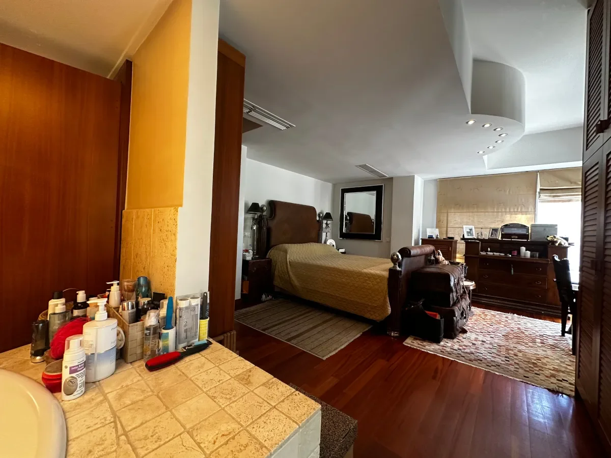 Gallery photo 12