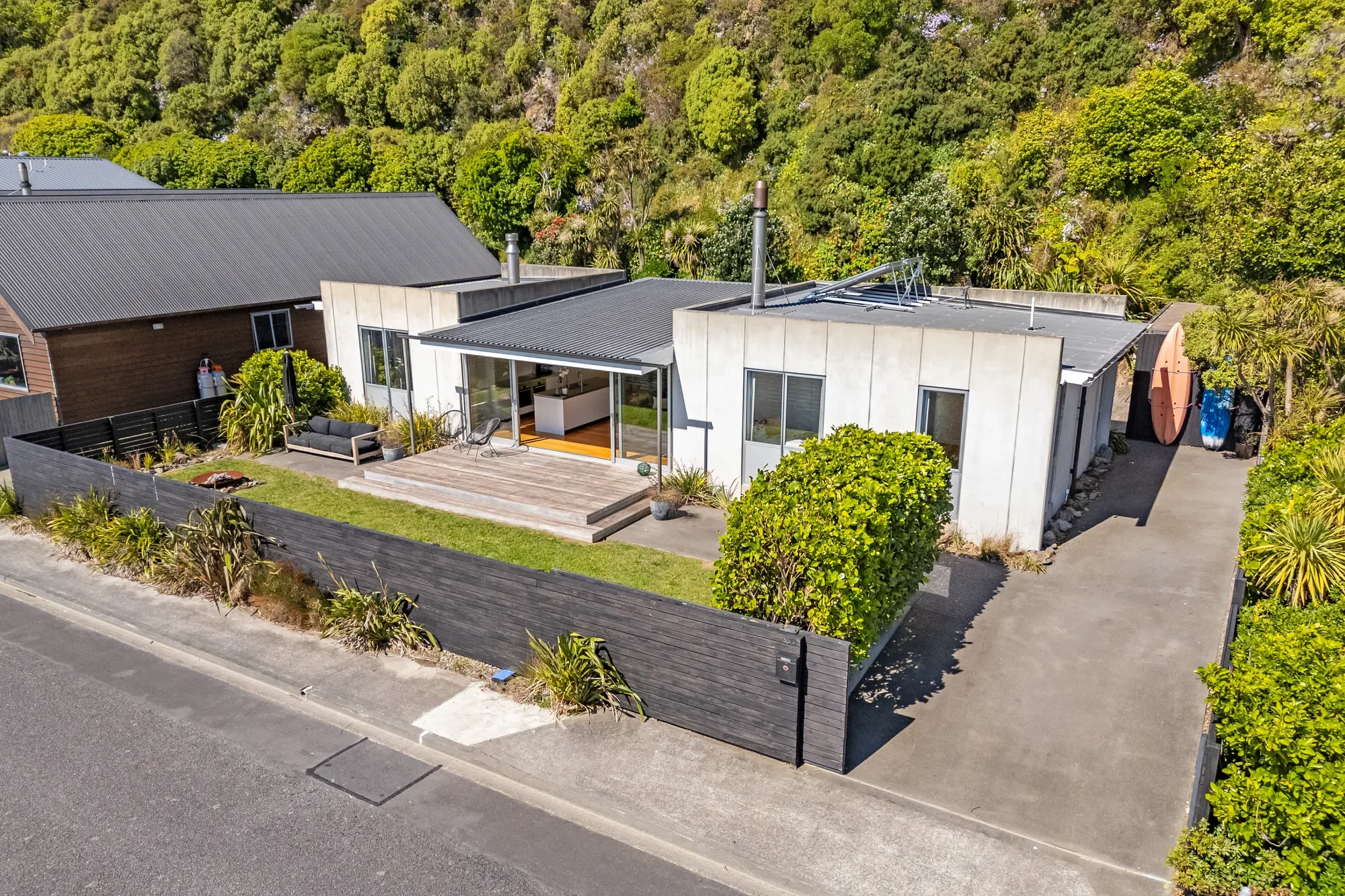 Exterior photo 10