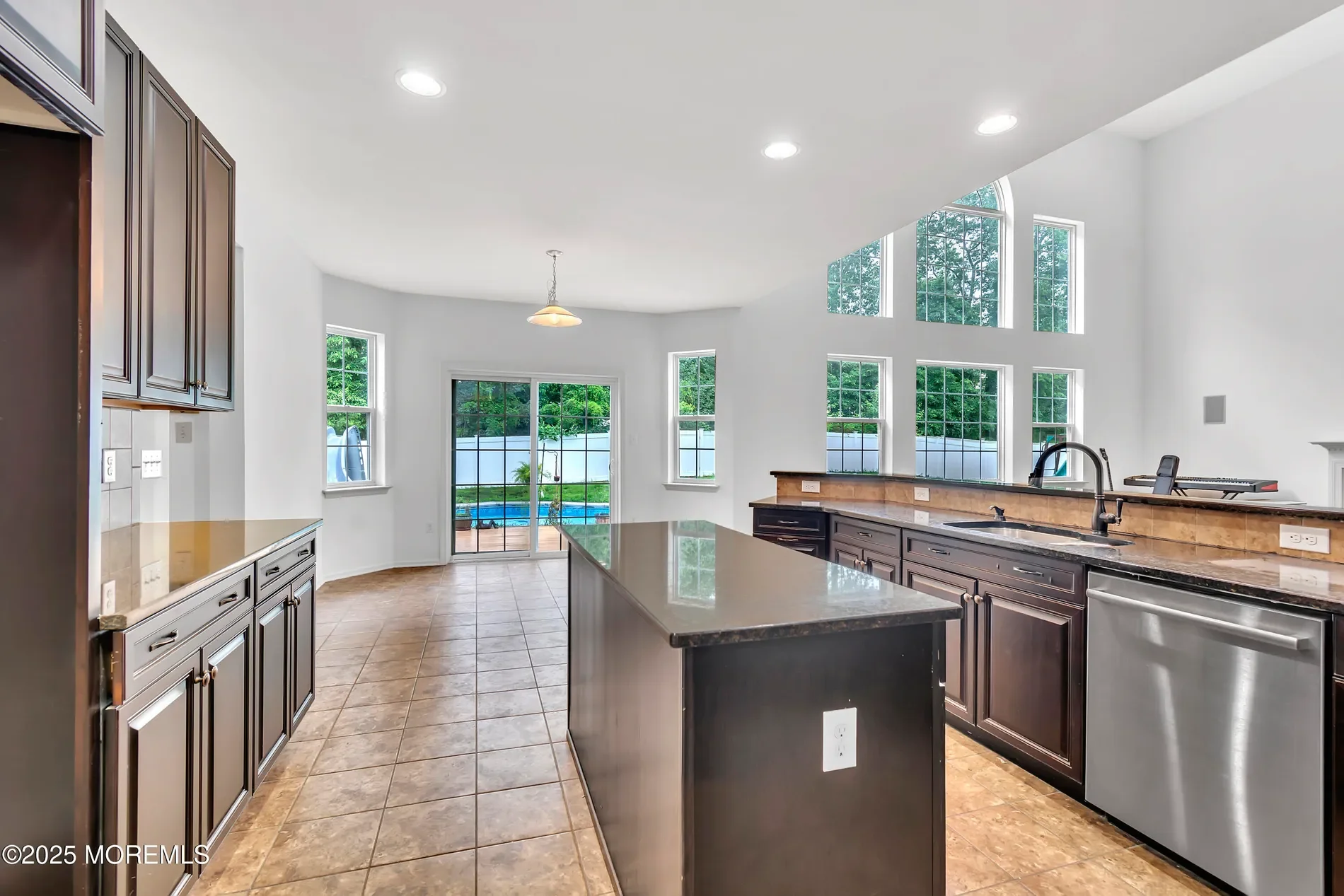 4 Christopher Drive, Howell, NJ 07731, Howell Township, New Jersey, United States. - Photo 9