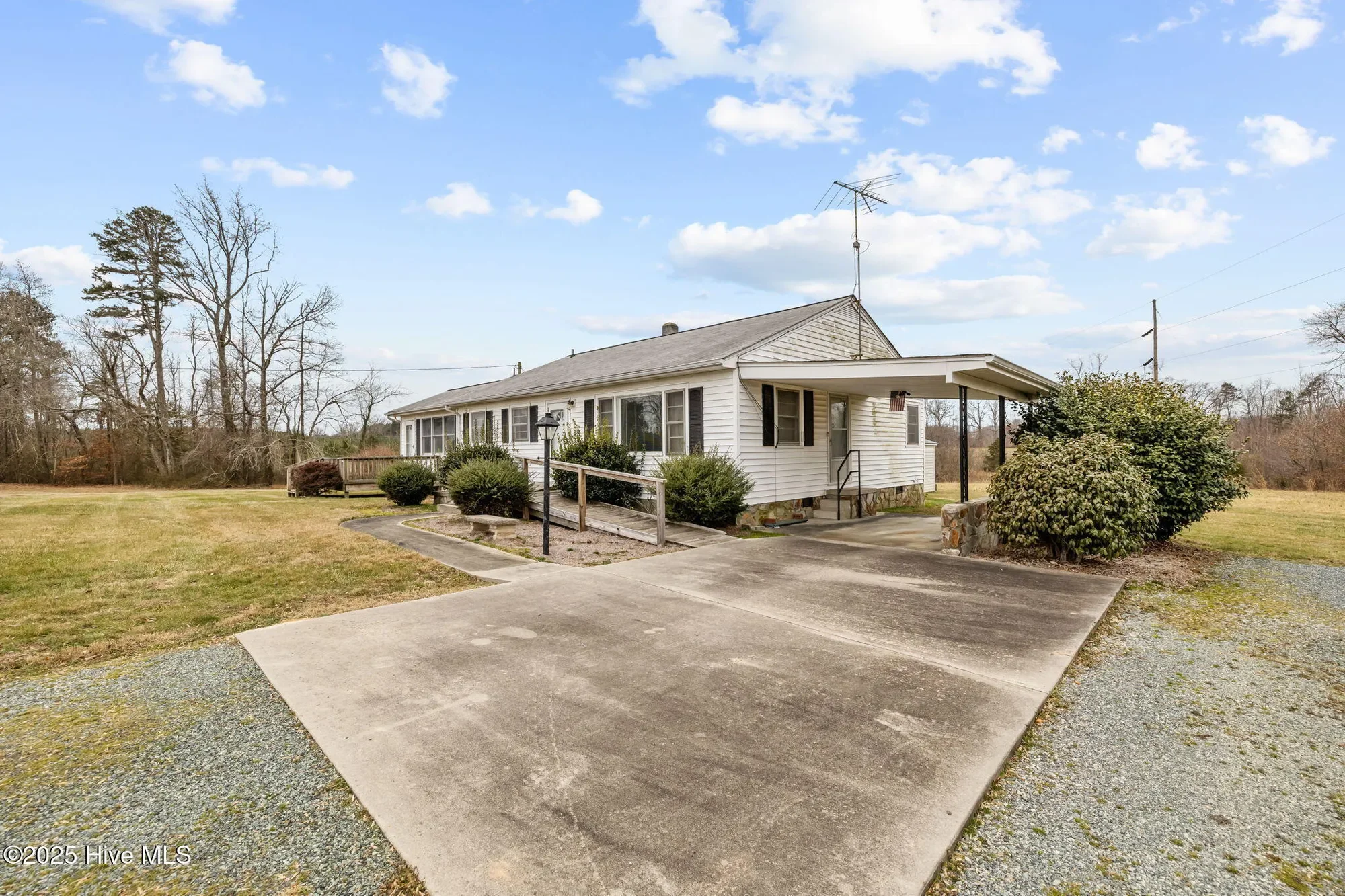 1100 Ben Smith Road, Siler City, North Carolina, United States. - Photo 9