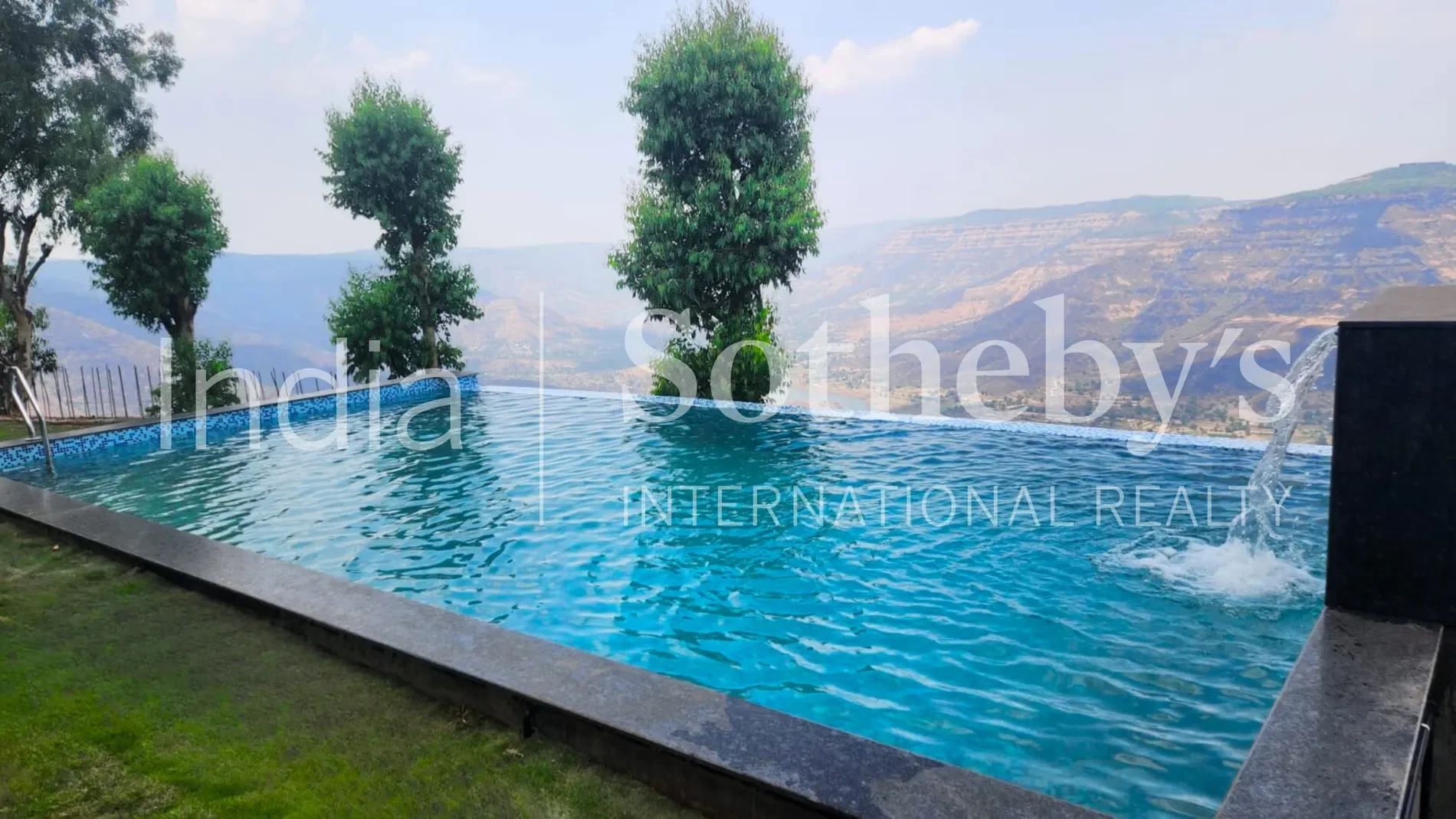 Mahabaleshwar, MH, Haroshi, Maharashtra, India. - Photo 6
