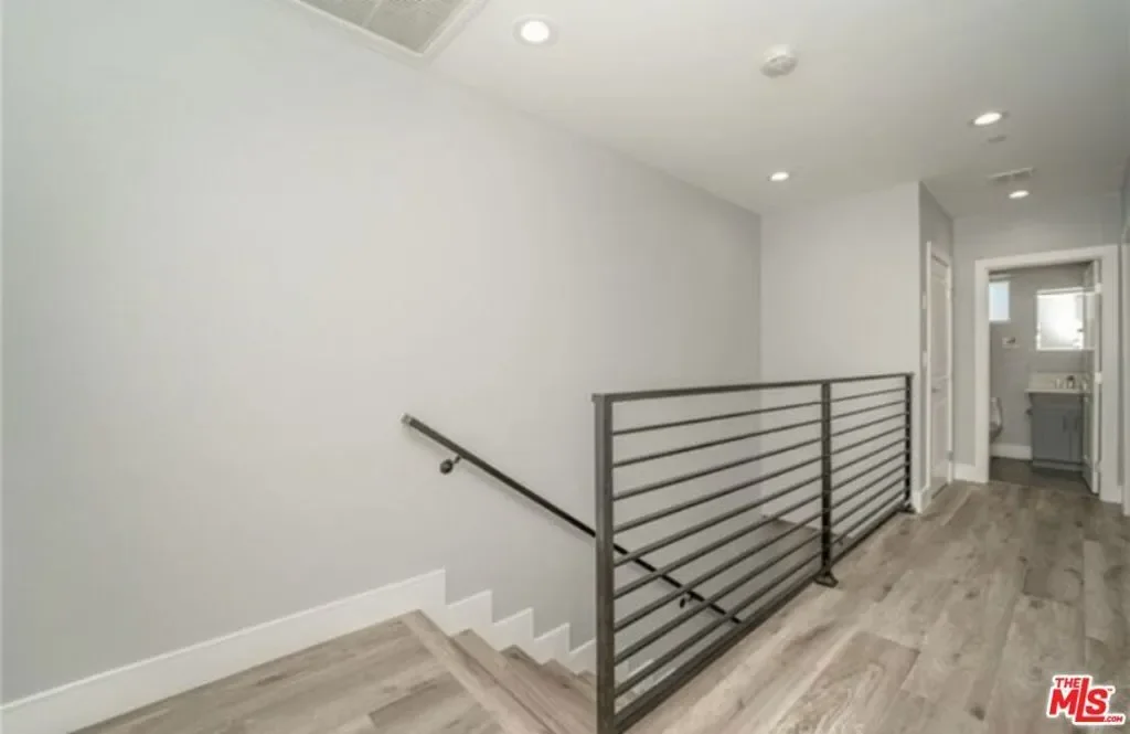 1348 E Vernon Avenue, Los Angeles, California, United States. - Photo 45