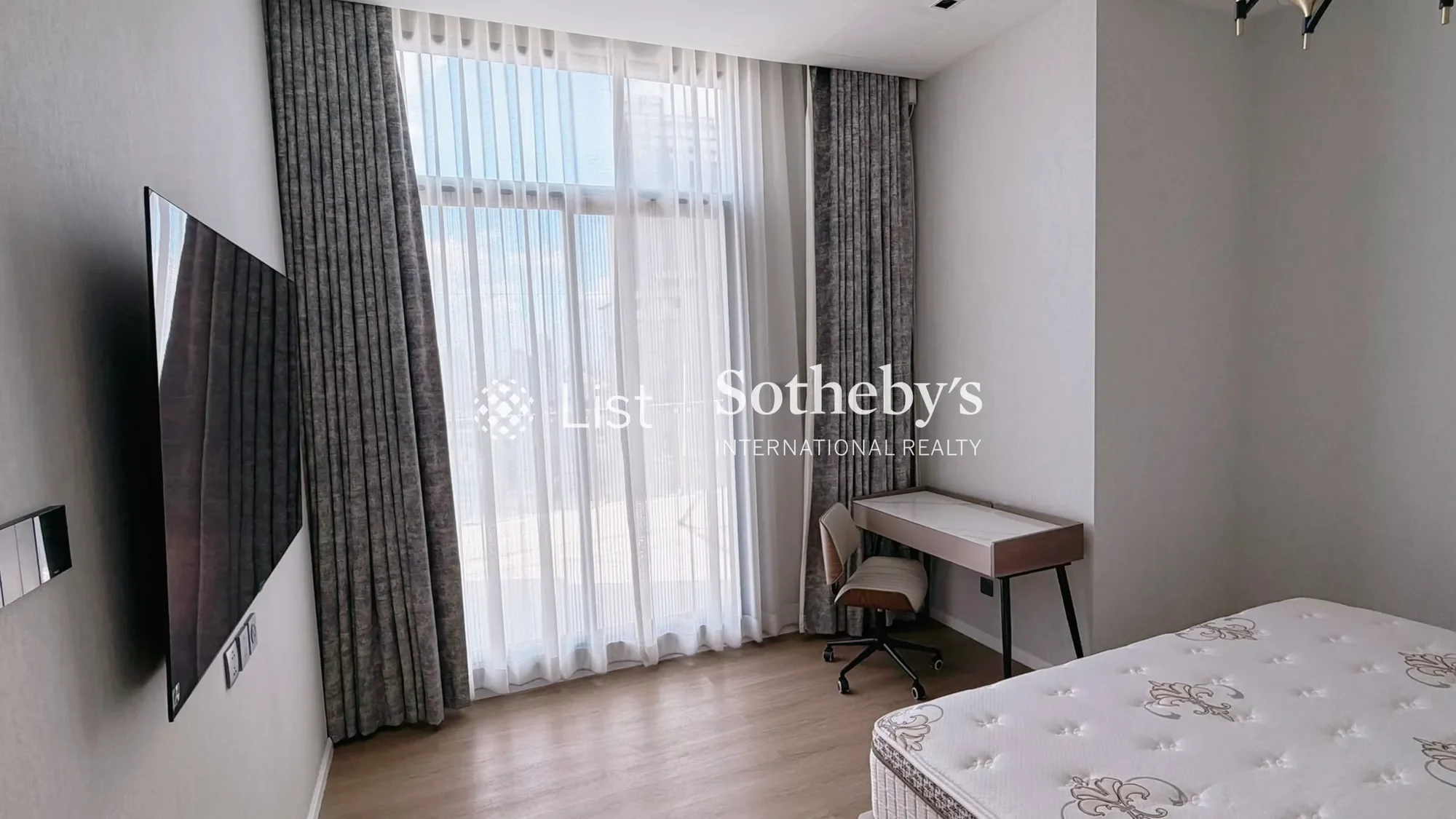 Gallery photo 5