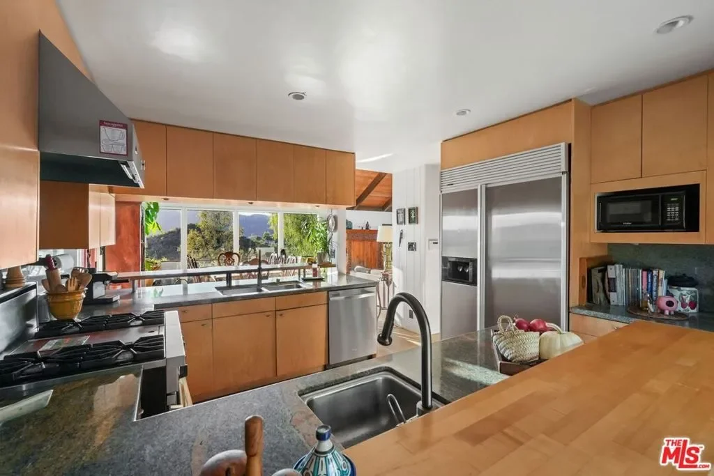 2158 Topanga Skyline Drive, Topanga, California, United States. - Photo 60
