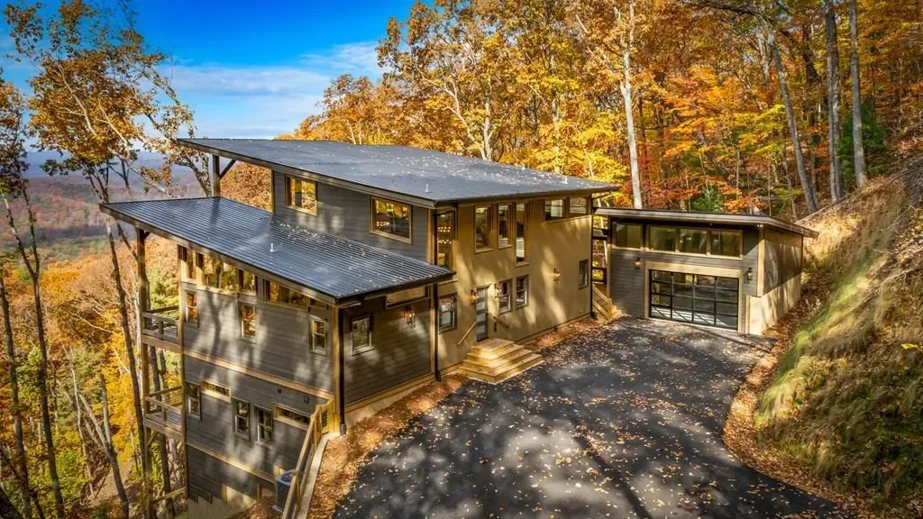 225 Grand Vista Drive, Blue Ridge, Georgia, United States. - Hero Image