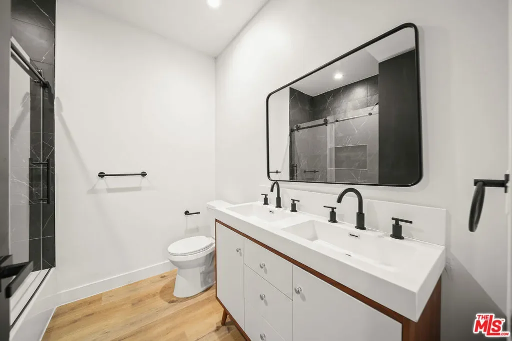 1518 Magnolia Avenue, Los Angeles, California, United States. - Photo 9