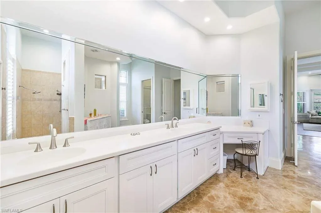 425 Terracina CT, Naples, FL, 34119, USA, Naples, Florida, United States. - Photo 13