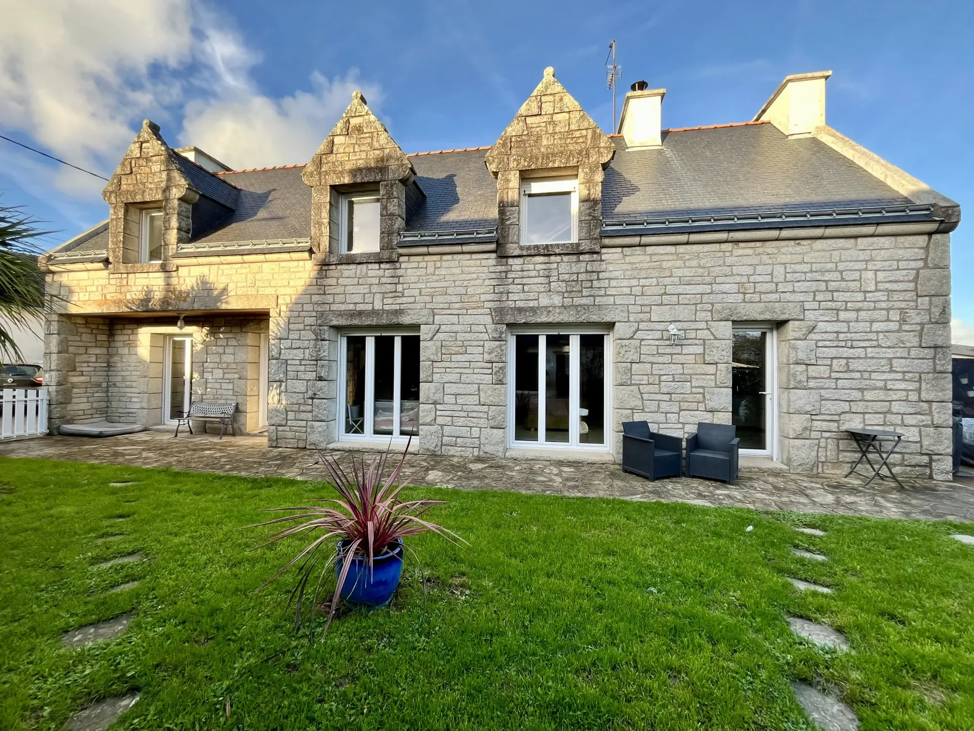 Plougoumelen, Brittany, France. - Photo 5