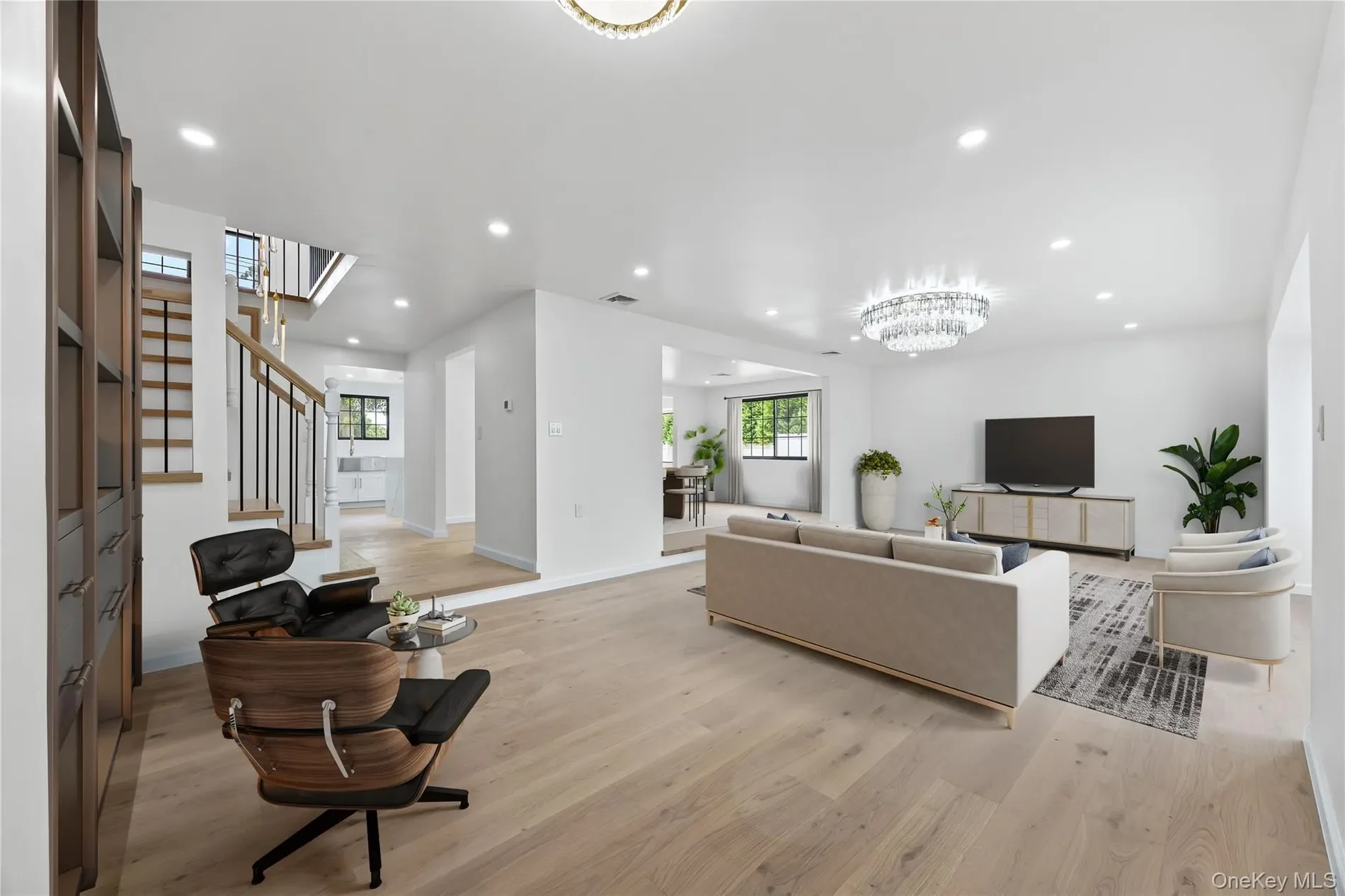 26 Roseanne Drive, Woodbury, NY 11797, Woodbury, New York, United States. - Photo 15