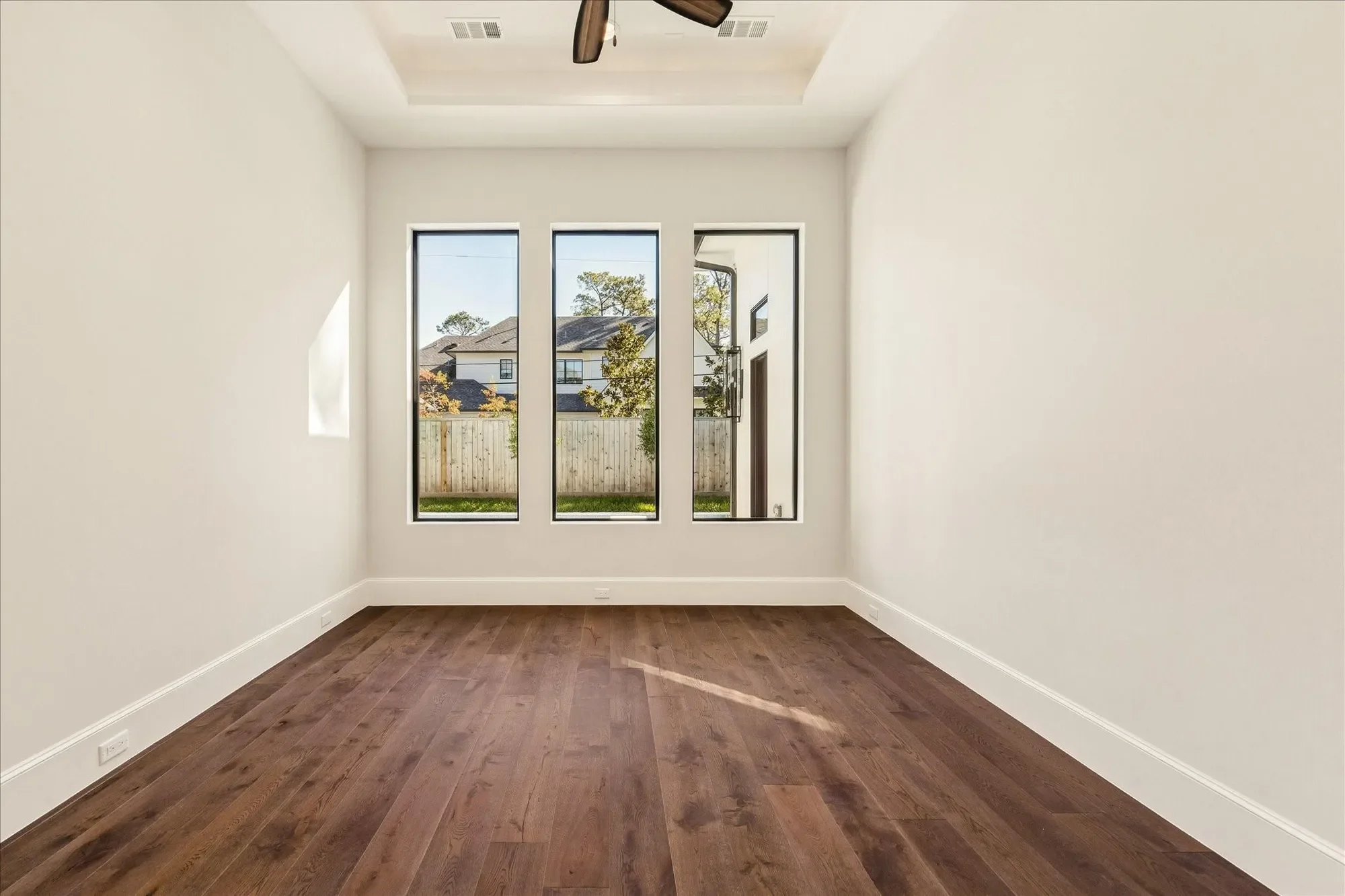 318 Knipp Road, Houston, Texas, United States. - Photo 7