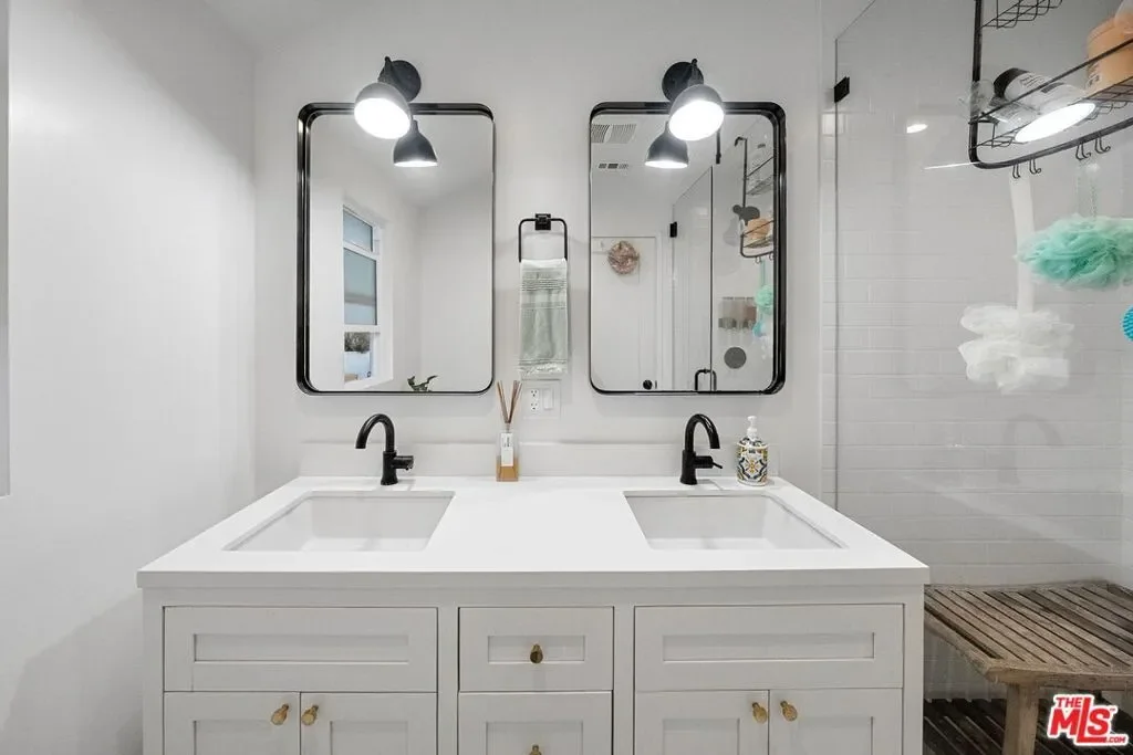 4406 Don Diablo Drive, Los Angeles, California, United States. - Photo 19
