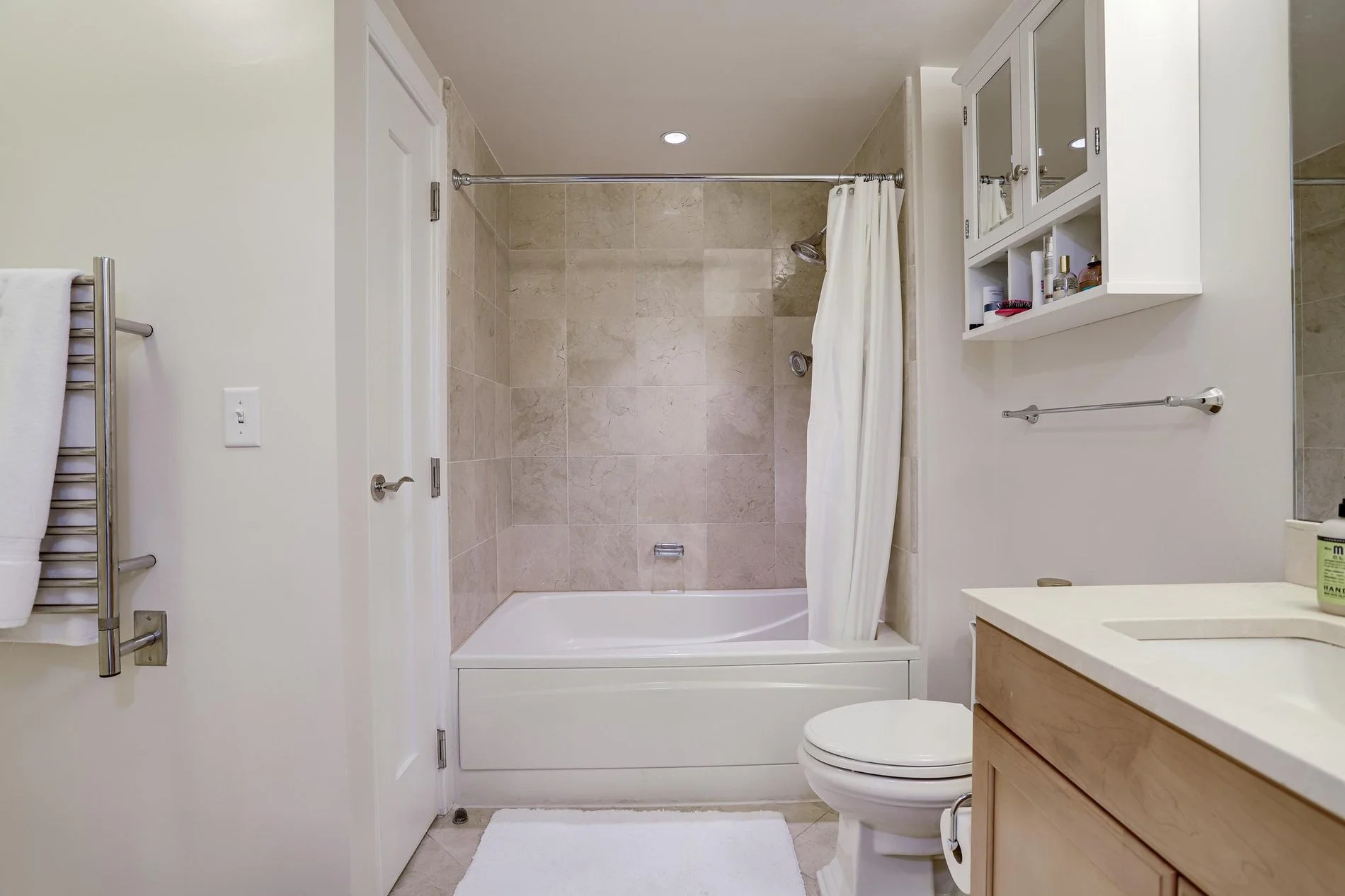 1111 19th Street N Unit# 1706, Arlington, VA 22209, Arlington, Virginia, United States. - Photo 4