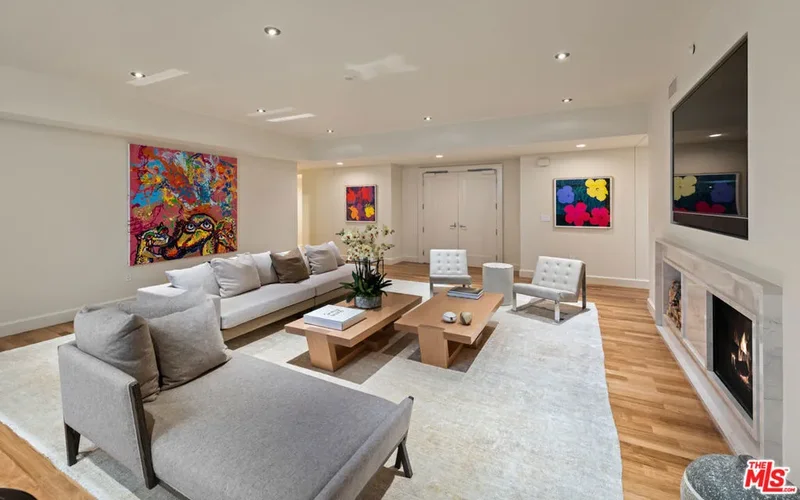 1 W Century Drive 35A, Los Angeles, California, United States. - Photo 2