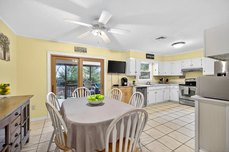 50 Brentwood Drive, Pleasantville, NY 10570, Pleasantville, New York, United States. - Photo 25