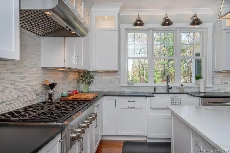7 Old Farm Drive, Newington, Connecticut, United States. - Photo 20
