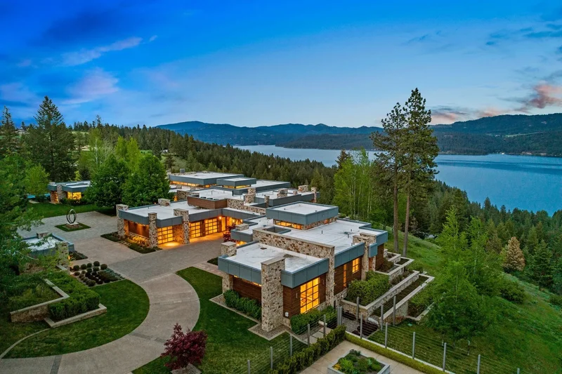 5468 W Carnelian Dr, Coeur d'Alene, ID 83814, Coeur d'Alene, Idaho, United States. - Photo 2
