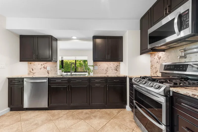 1620 NW 118th Avenue, Pembroke Pines, FL 33026, Pembroke Pines, Florida, United States. - Photo 18