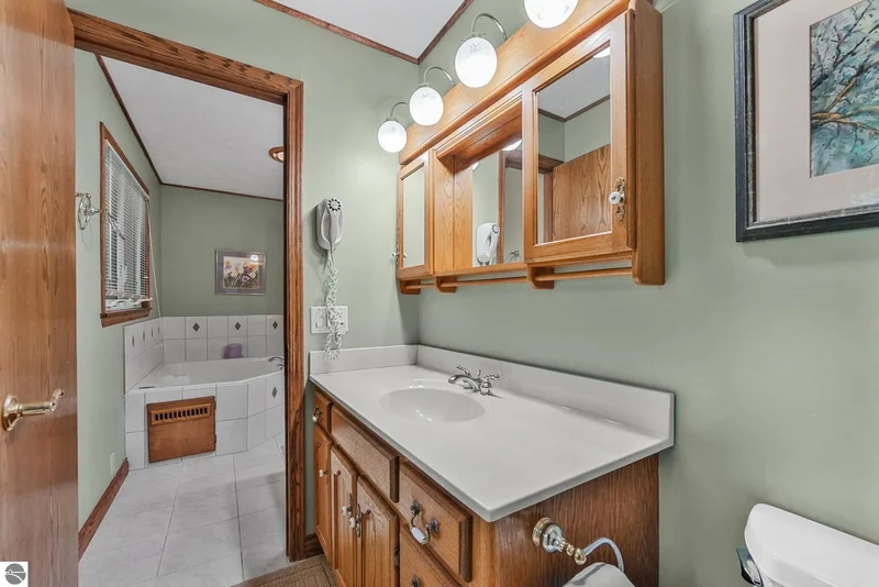 4923 Lakeview Drive, Interlochen, MI, 49643, USA, Interlochen, Michigan, United States. - Photo 14