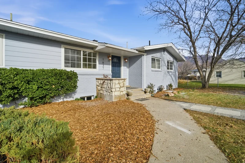 1637 E STAKER WAY, Cottonwood Heights, Utah, United States. - Photo 17