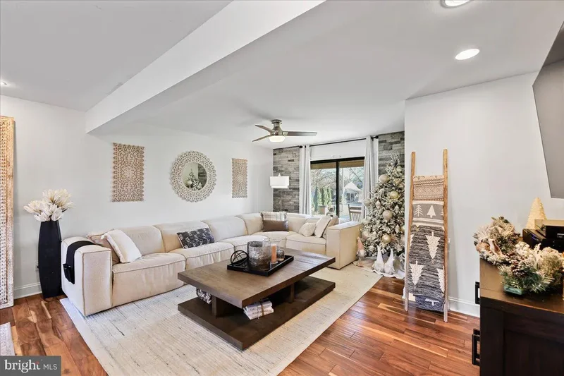 243 Jefferson Ave, VOORHEES, NJ 08043, Voorhees Township, New Jersey, United States. - Photo 15