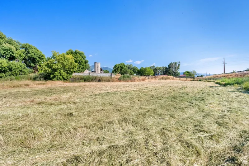 1632 S MAIN ST, Springville, Utah, United States. - Photo 12
