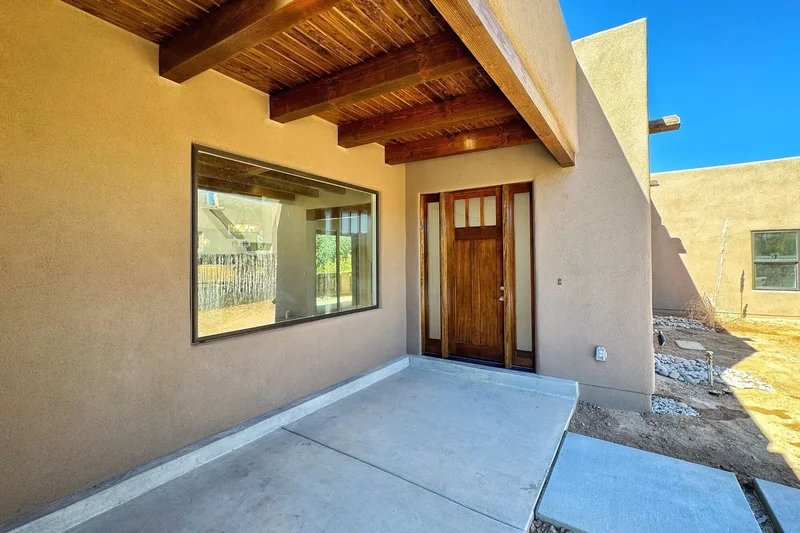 439 Calle Bonita, Santa Fe, NM 87505, Santa Fe, New Mexico, United States. - Photo 26