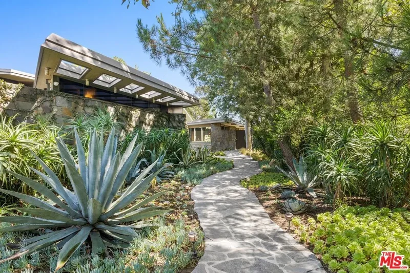 15216 Antelo Pl, Los Angeles, California, United States. - Photo 17