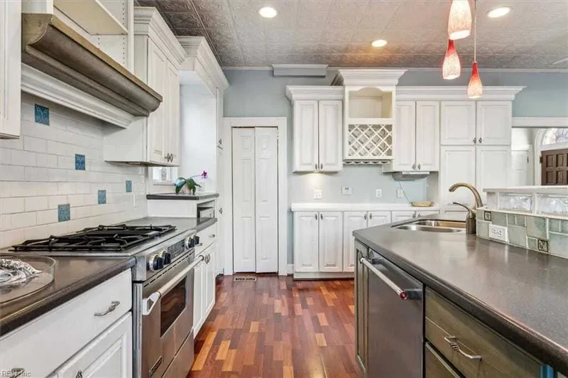 700 Raleigh Avenue, Norfolk, Virginia, United States. - Photo 10