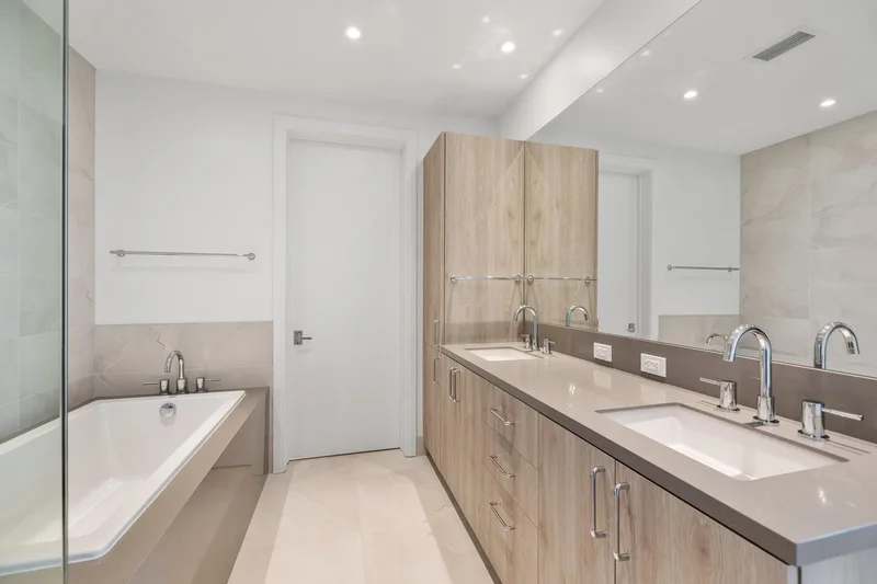 2323 W Main Street, Houston, Texas, United States. - Photo 10