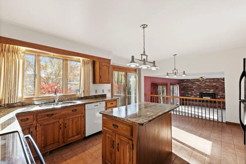 43 Maple Road , Westford, MA 01886, Westford, Massachusetts, United States. - Photo 13