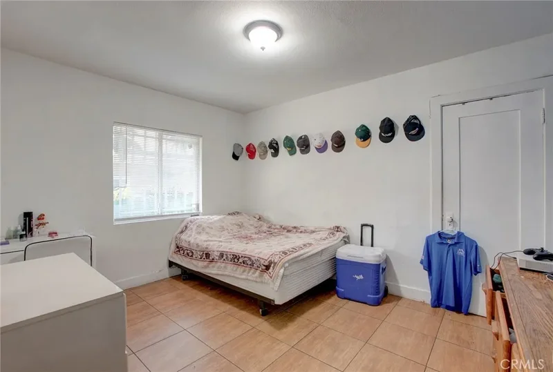 331 W 92nd Street, Los Angeles, CA 90003, Los Angeles, California, United States. - Photo 3