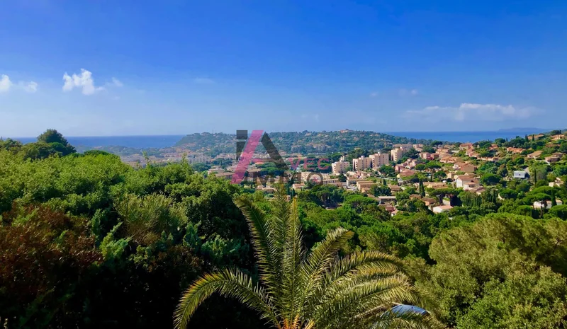 Cavalaire-sur-Mer, Provence-Alpes-Côte d'Azur, France. - Photo 13