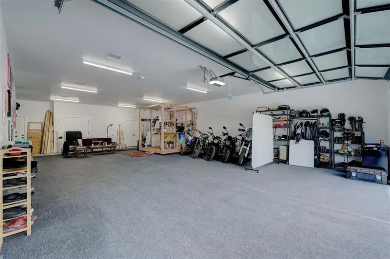 5710 N Miller Avenue, Oklahoma City, Oklahoma, United States. - Photo 24