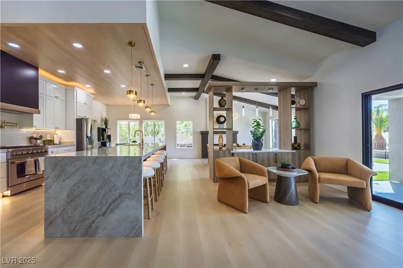 2633 Legend Drive, Las Vegas, Nevada, United States. - Photo 4