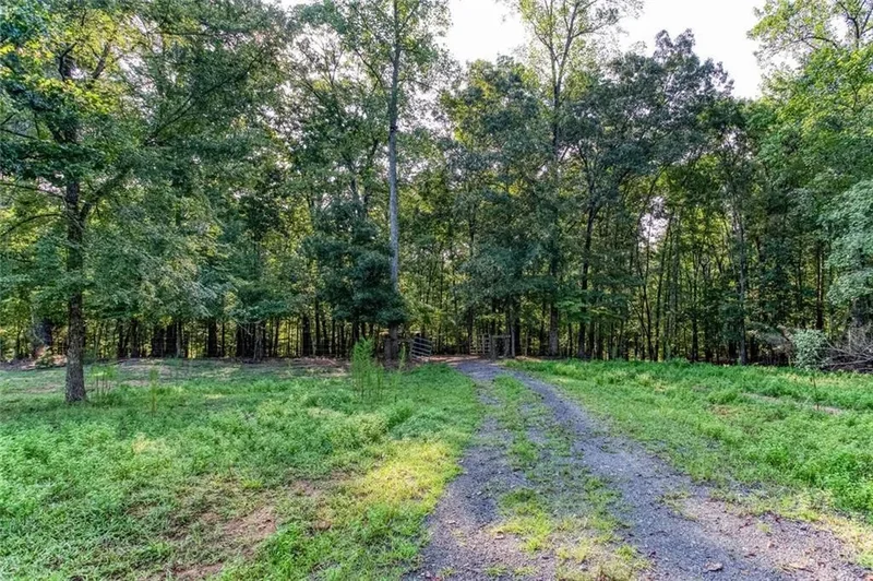 195 Connesena Road, Kingston, GA 30145, Euharlee, Georgia, United States. - Photo 17