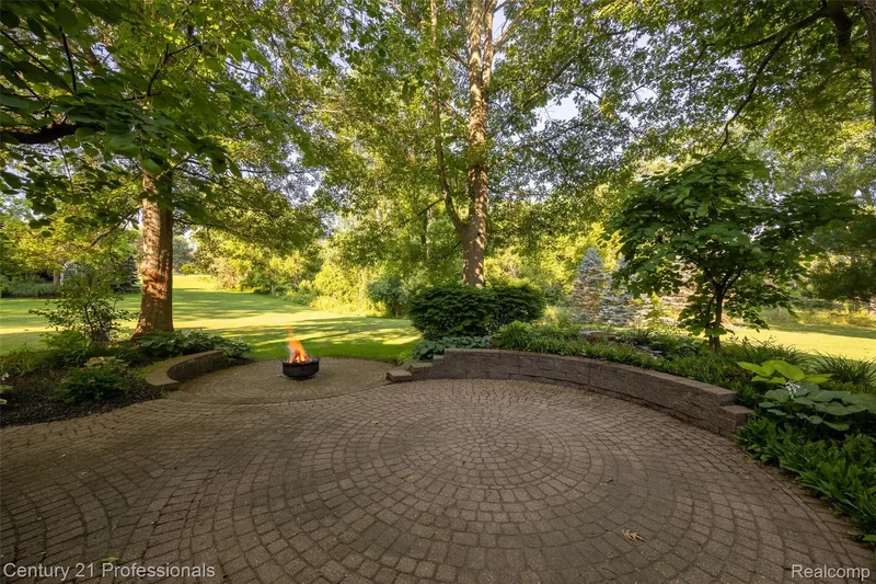 1180 Knob Creek Drive, Rochester, MI 48306, Rochester, Michigan, United States. - Photo 36