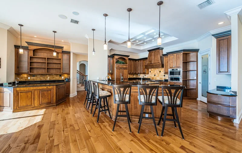 7986 9th Ave S, St Petersburg, FL 33707, St. Petersburg, Florida, United States. - Photo 3