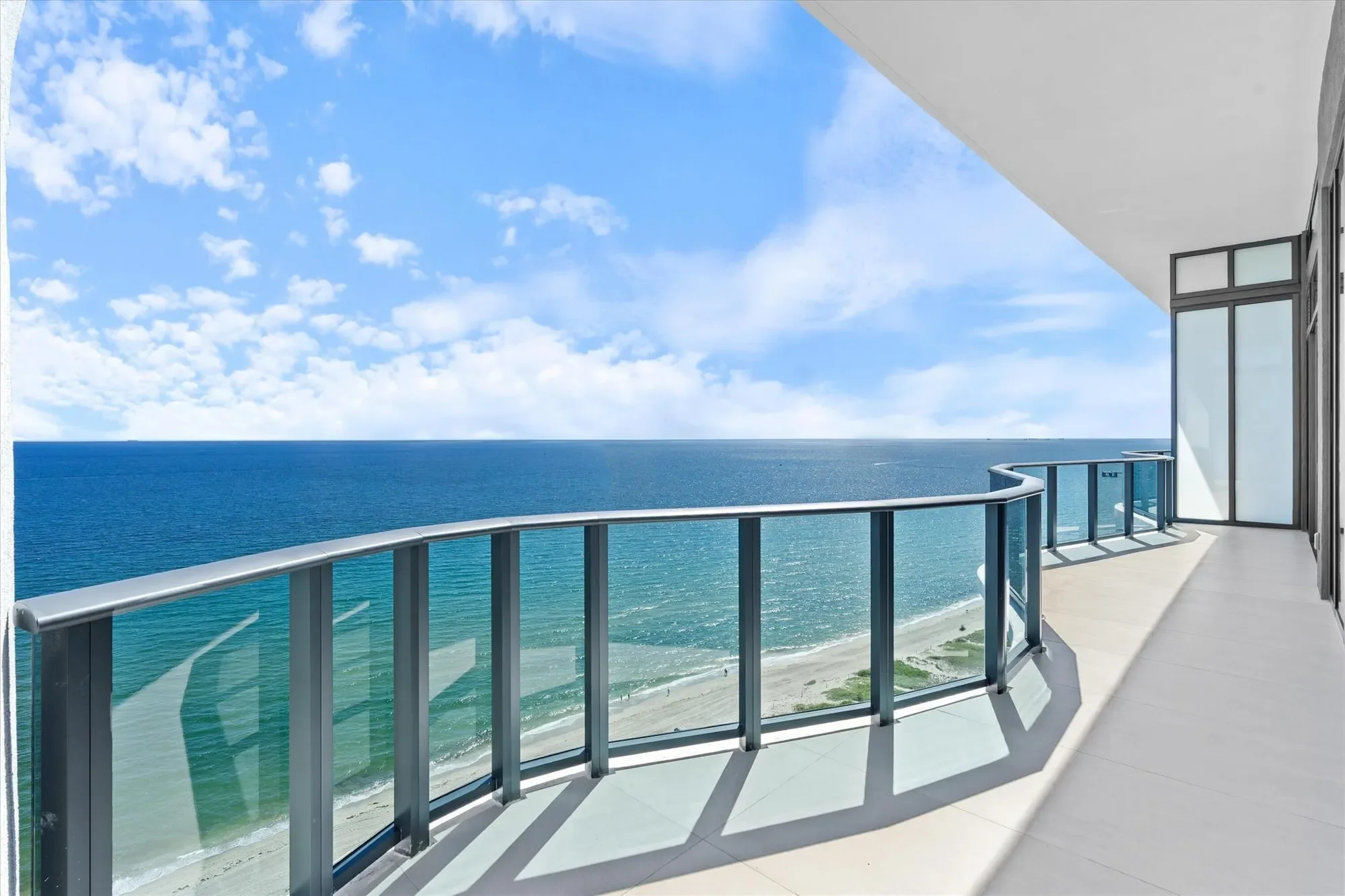 900 N Ocean Boulevard, Hillsboro Beach, Florida, United States. - Photo 8