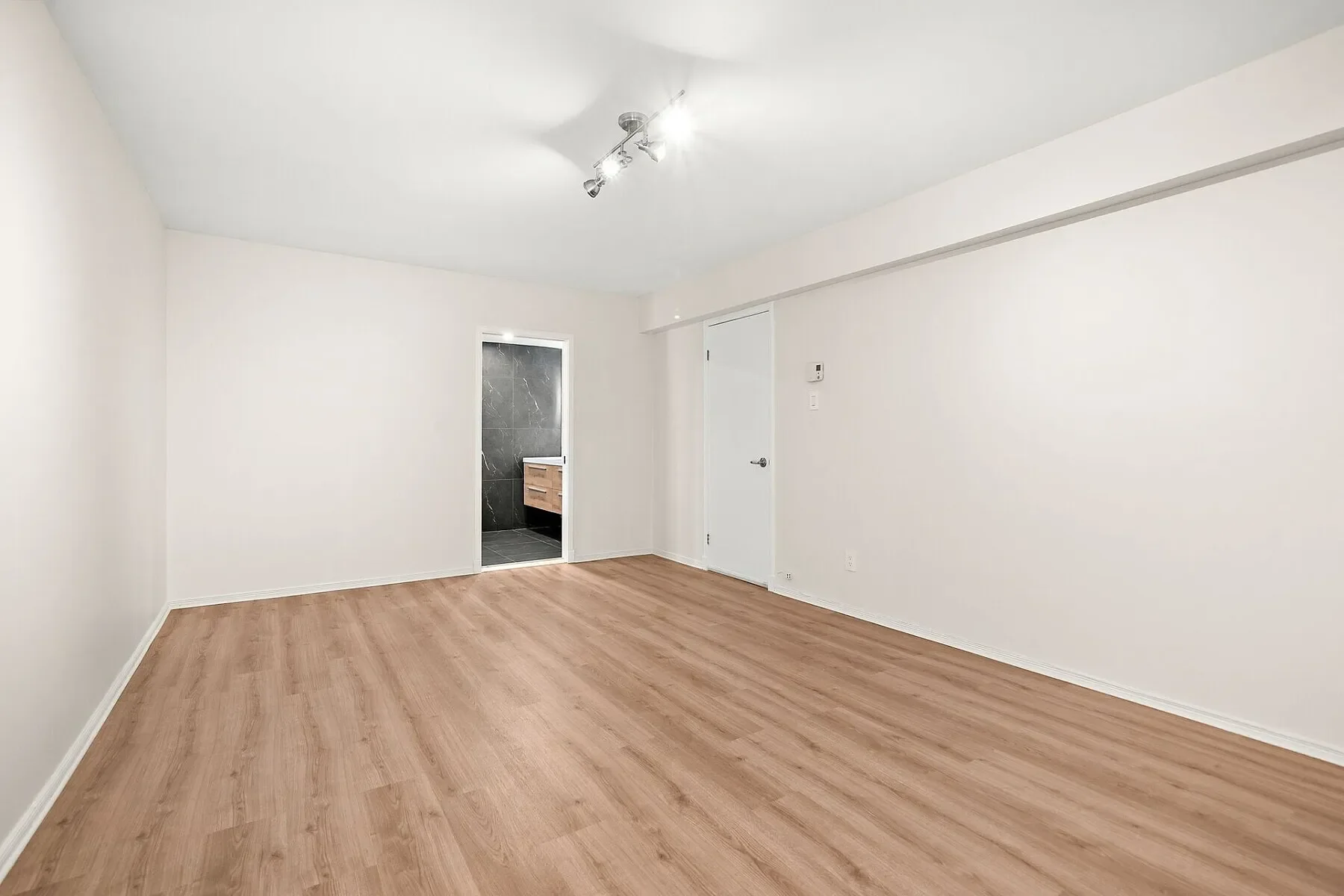 Gallery photo 10
