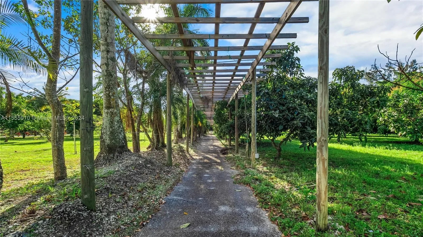 20551 SW 162nd Ave, Miami, Florida, United States. - Photo 40