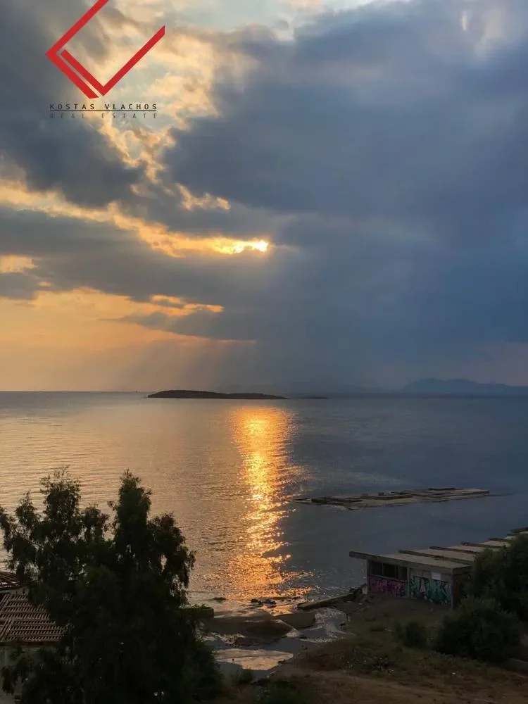 Maisonette 260sqm in Vouliagmeni