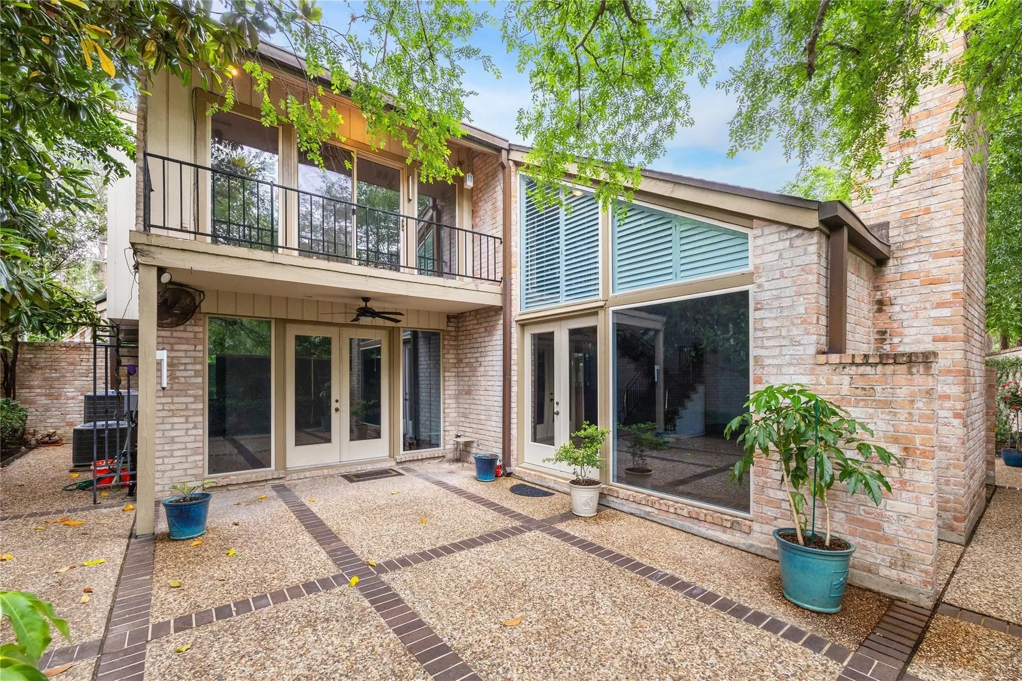 4 River Hollow Lane, Houston, Texas, United States. - Photo 4