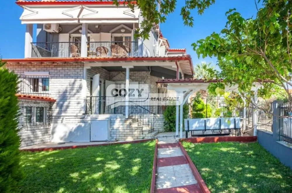Exterior photo 9