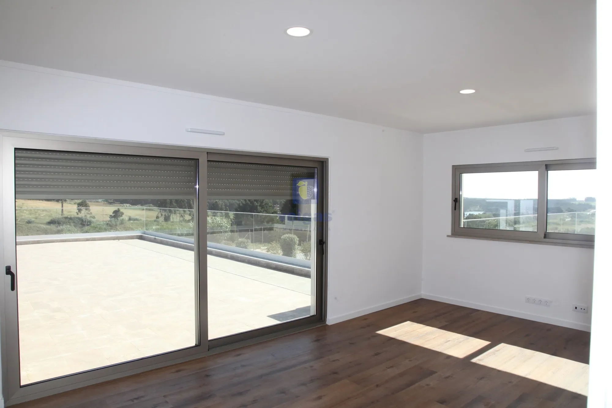 Gallery photo 2