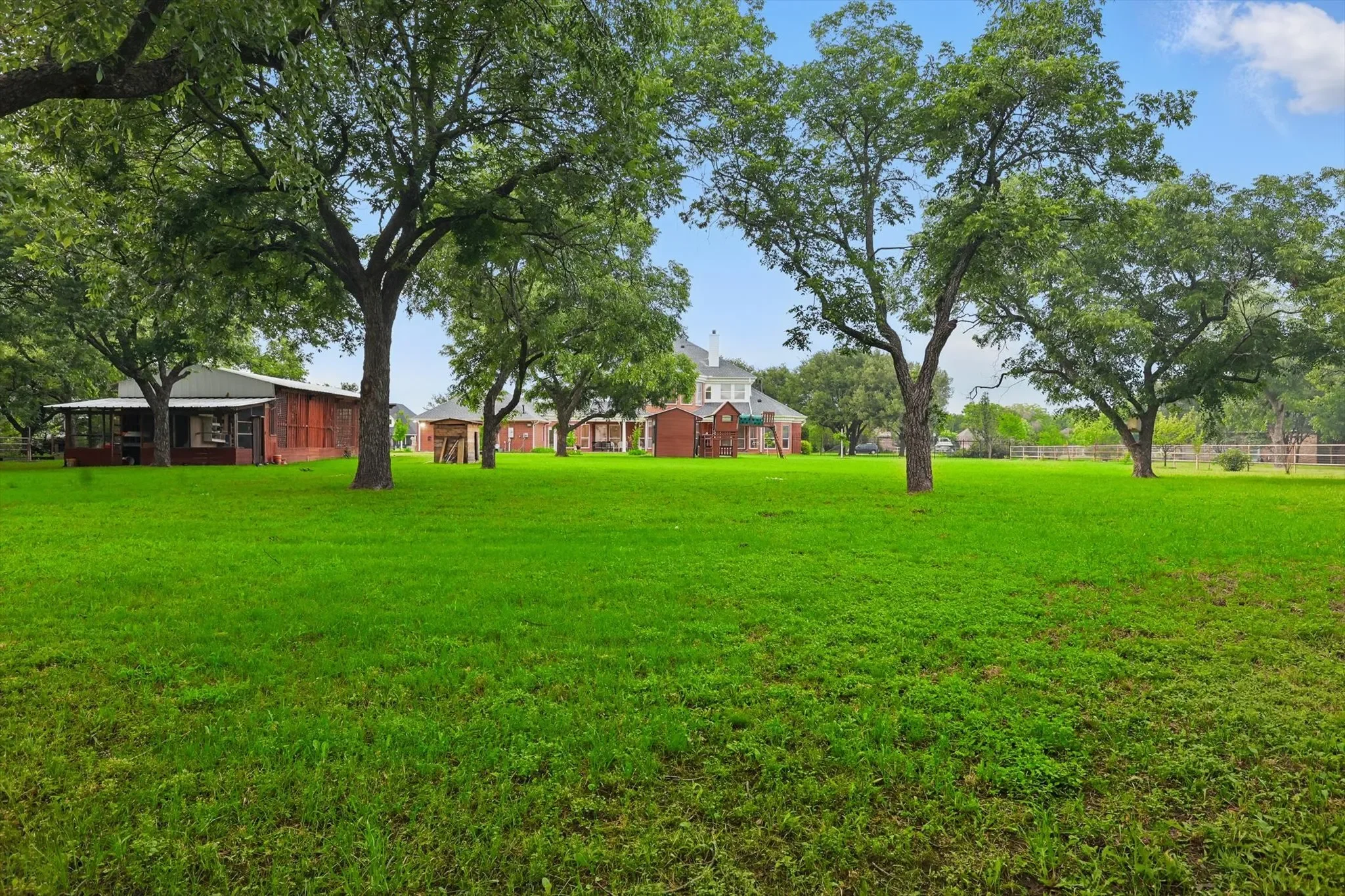 6260 Oak Hollow Drive , Burleson, TX 76028, Burleson, Texas, United States. - Photo 43