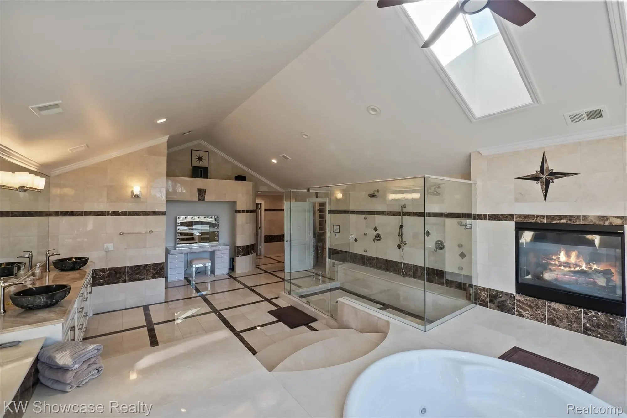 Gallery photo 2