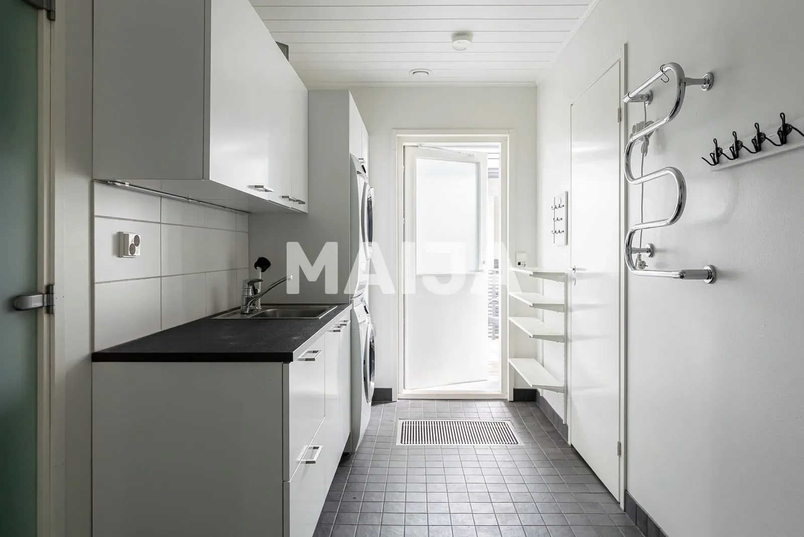 Gallery photo 6