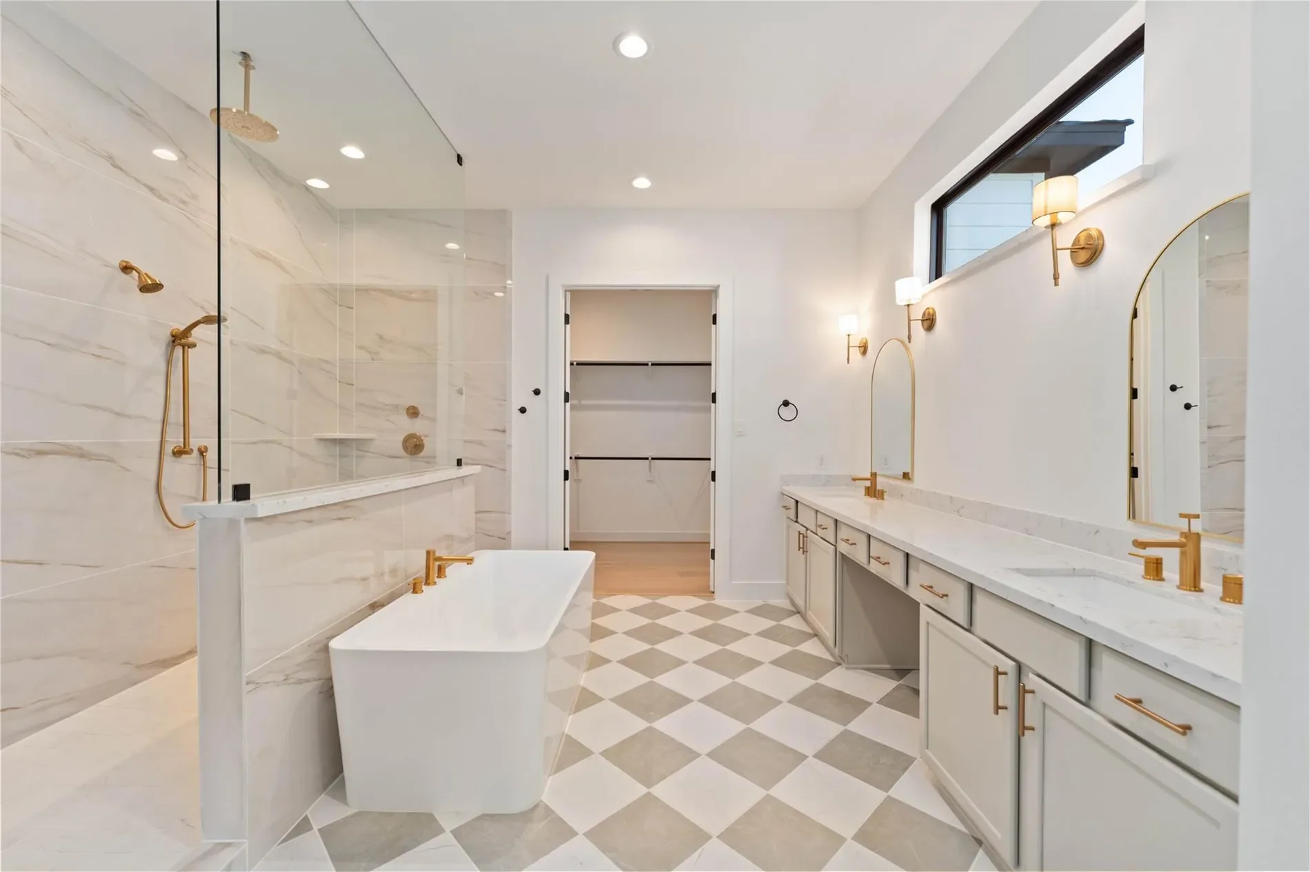 Gallery photo 3